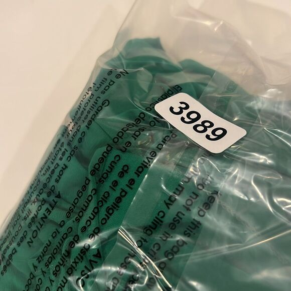 Betsy & Adam Kelly green maxi elegant open back made in the USA - Picture 12 of 12